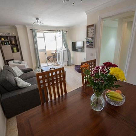 Bright And Central 2 Bedroom Flat In Gibraltar Exterior photo