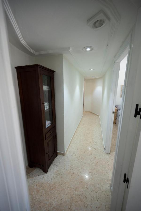 Bright And Central 2 Bedroom Flat In Gibraltar Exterior photo