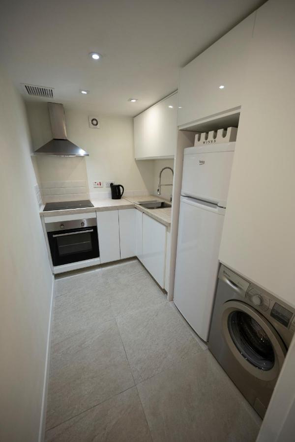 Bright And Central 2 Bedroom Flat In Gibraltar Exterior photo